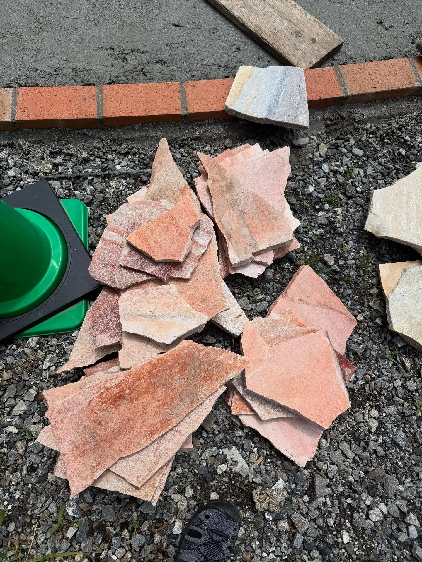 熊本県において外構工事をお考えの皆様へ、合志市に拠点を置く「...